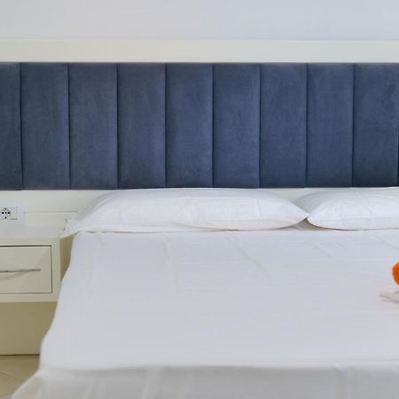 Davide Rooms Sarandë Exterior foto