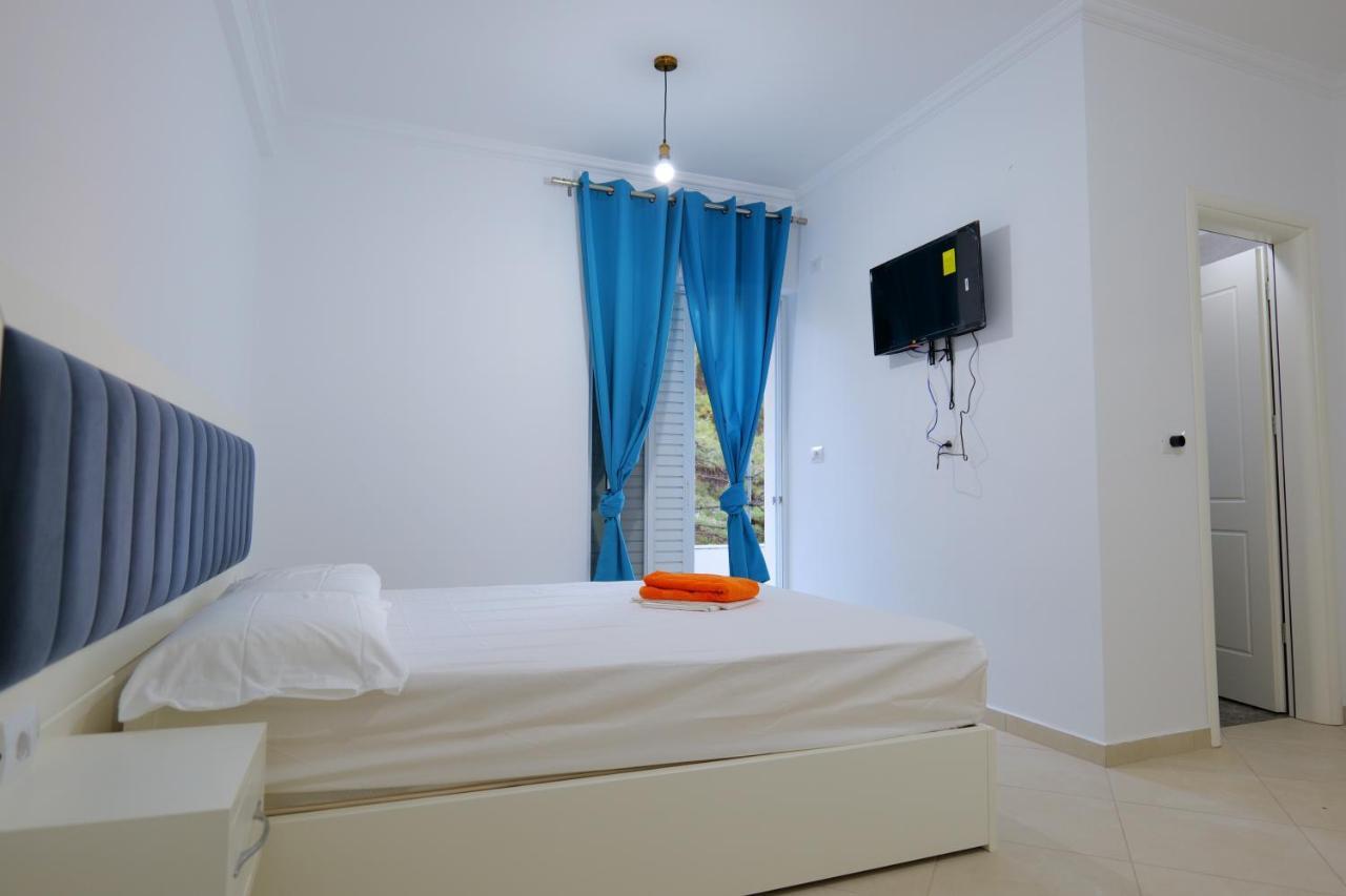 Davide Rooms Sarandë Exterior foto