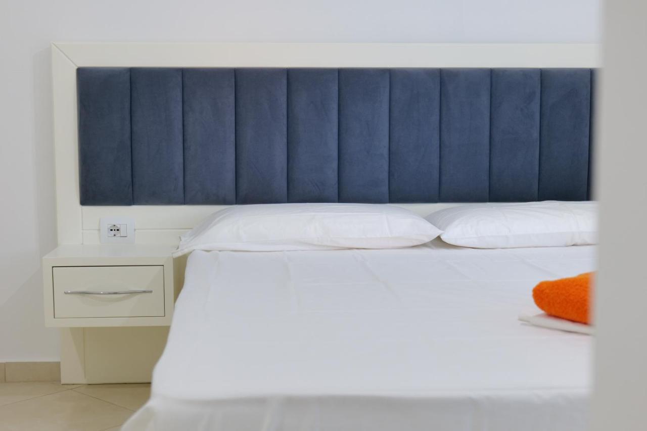 Davide Rooms Sarandë Exterior foto
