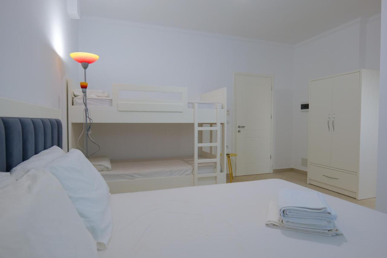 Davide Rooms Sarandë Exterior foto
