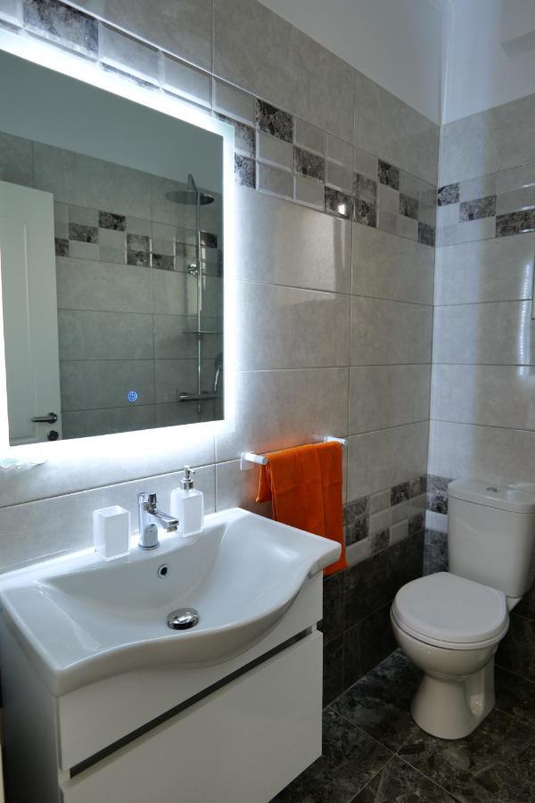 Davide Rooms Sarandë Exterior foto