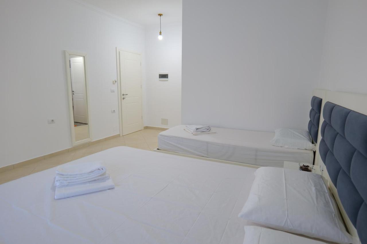 Davide Rooms Sarandë Exterior foto