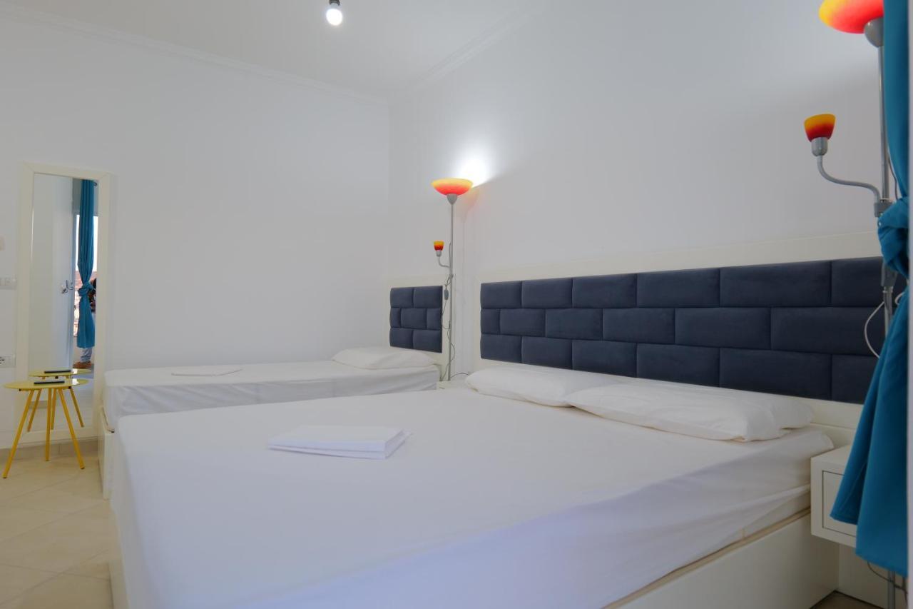 Davide Rooms Sarandë Exterior foto